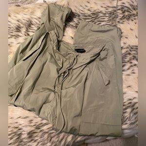 NWOT Local European cargo pants, S/M